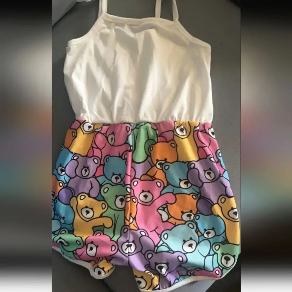 Girl's cute graphic cartoon bear romper sz 3-4Y